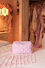 Lola Extra-Large Beauty Bag (Limited Edition)